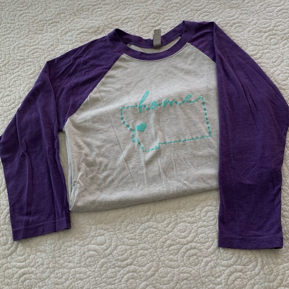 ✨3/$25✨ Women’s Montana Home Raglan SZ XS